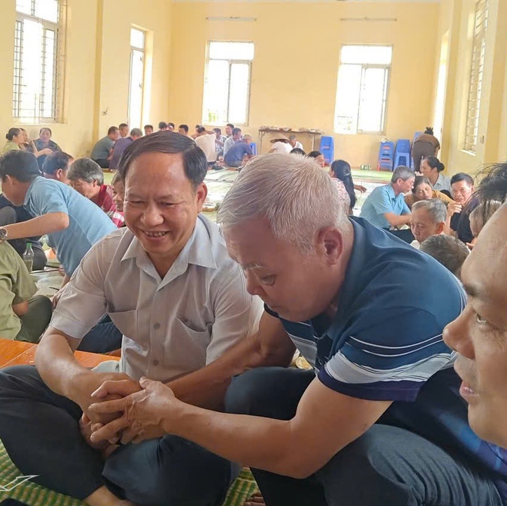 XÃ TAM HƯNG TỔ CHỨC LỄ DÂNG HƯƠNG TƯỞNG NIỆM NGÀY GIỖ CHỦ TỊCH HỒ CHÍ MINH- Ảnh 8.