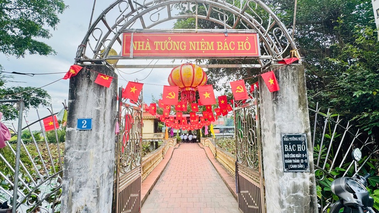 XÃ TAM HƯNG TỔ CHỨC LỄ DÂNG HƯƠNG TƯỞNG NIỆM NGÀY GIỖ CHỦ TỊCH HỒ CHÍ MINH- Ảnh 9.