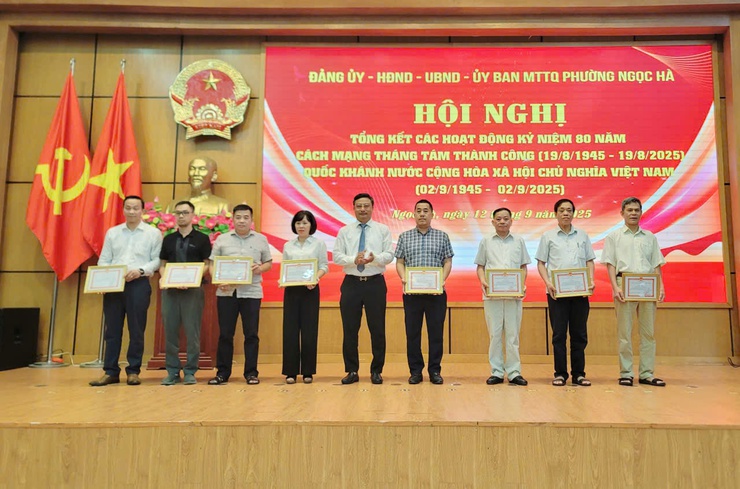 Phường Ngọc Hà tổ chức Hội nghị tổng kết các hoạt động 80 năm Cách mạng Tháng Tám thành công và Quốc khánh 02/9- Ảnh 4.