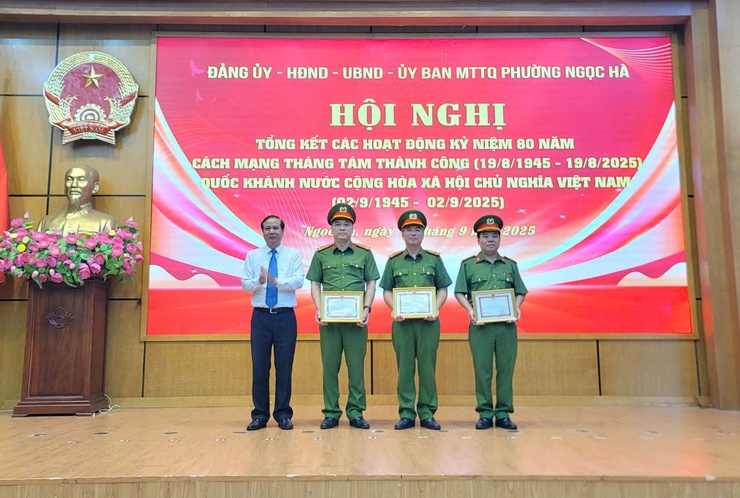 Phường Ngọc Hà tổ chức Hội nghị tổng kết các hoạt động 80 năm Cách mạng Tháng Tám thành công và Quốc khánh 02/9- Ảnh 5.