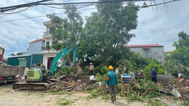 Tam Hưng quyết liệt ra quân đợt 3 kiểm tra, xử lý vi phạm trật tự an toàn giao thông, đô thị và công cộng- Ảnh 8.