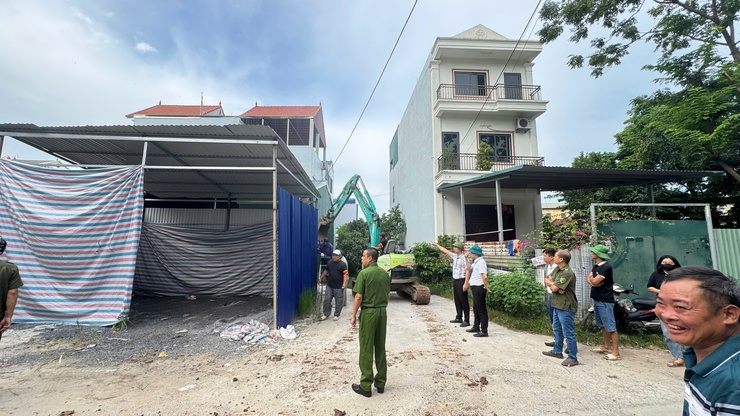 Tam Hưng quyết liệt ra quân đợt 3 kiểm tra, xử lý vi phạm trật tự an toàn giao thông, đô thị và công cộng- Ảnh 5.