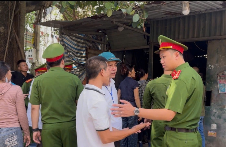 Tam Hưng quyết liệt ra quân đợt 3 kiểm tra, xử lý vi phạm trật tự an toàn giao thông, đô thị và công cộng- Ảnh 1.
