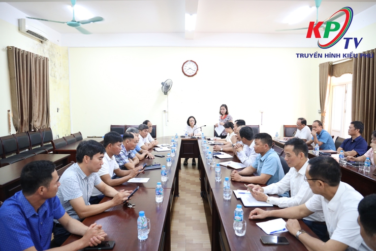 UBND xã Kiều Phú đặt mục tiêu phấn đấu 100% hộ gia đình trong xã được tiếp cận và sử dụng ít nhất một dịch vụ số thiết yếu trong năm 2025- Ảnh 1.
