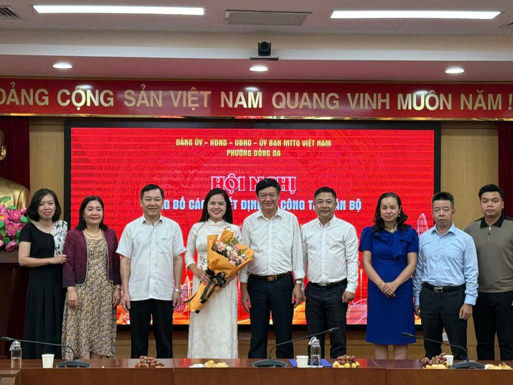 Phường Đống Đa công bố các quyết định bổ nhiệm cán bộ- Ảnh 4.