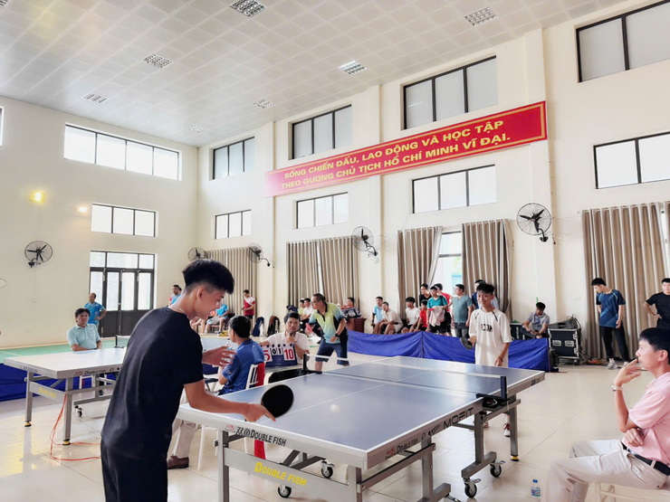 khai mạc giải thi đấu các môn thể thao trong chương trình Đại hội Thể dục Thể thao xã Dân Hòa lần thứ I năm 2025- Ảnh 7.