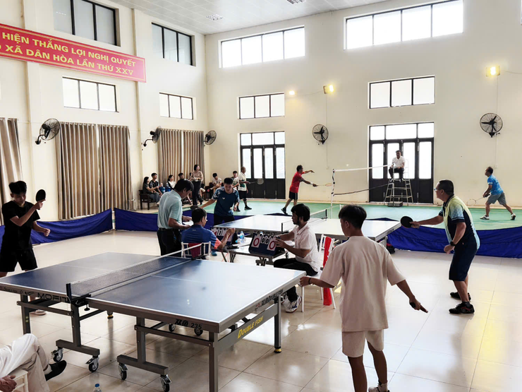 khai mạc giải thi đấu các môn thể thao trong chương trình Đại hội Thể dục Thể thao xã Dân Hòa lần thứ I năm 2025- Ảnh 8.