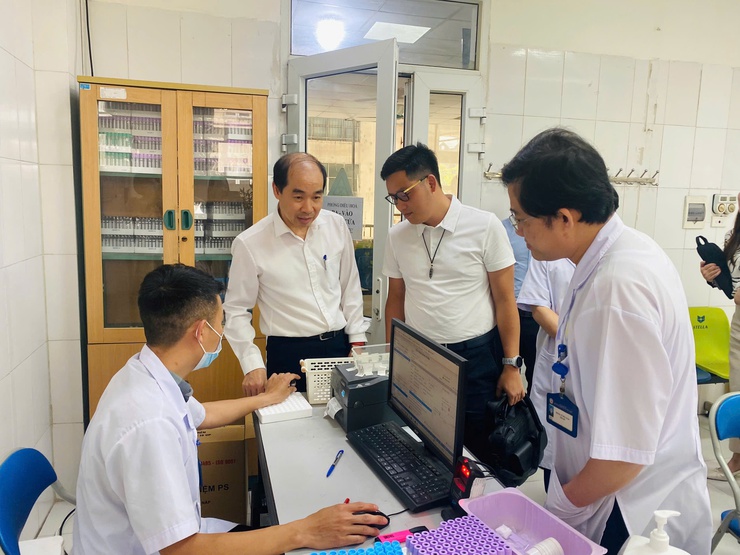 Hà Nội yêu cầu các bệnh viện ngoài công lập đẩy nhanh tiến độ hoàn thành hồ sơ bệnh án điện tử- Ảnh 1.