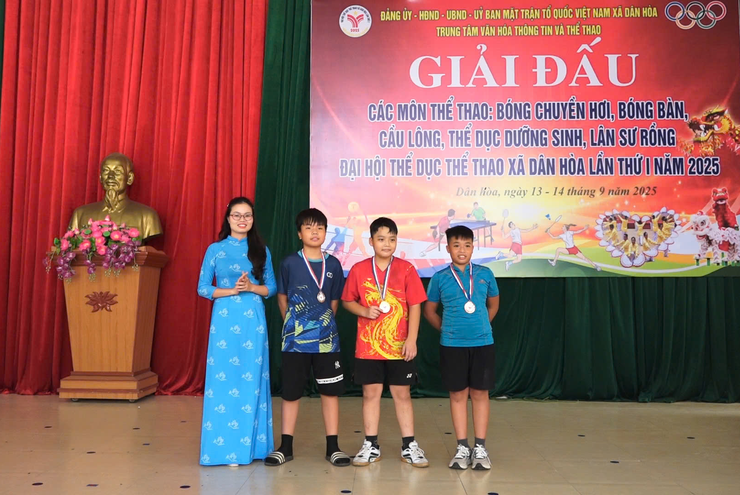 khai mạc giải thi đấu các môn thể thao trong chương trình Đại hội Thể dục Thể thao xã Dân Hòa lần thứ I năm 2025- Ảnh 20.