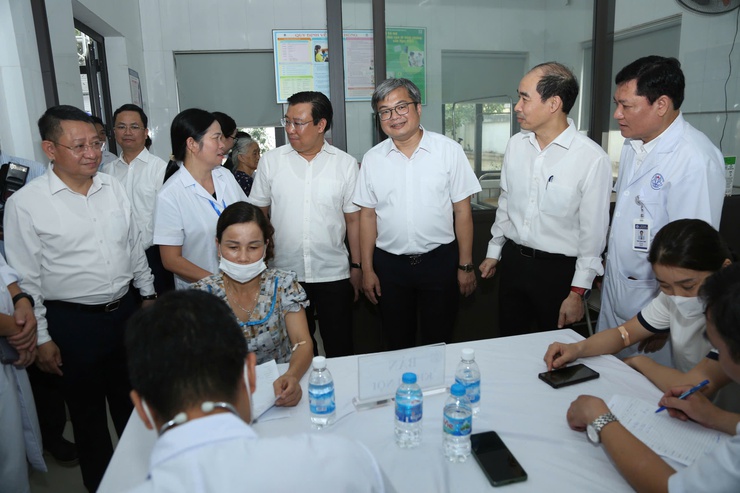 Khám, quản lý sức khỏe cho nhân dân trên địa bàn xã Tiến Thắng- Ảnh 3.