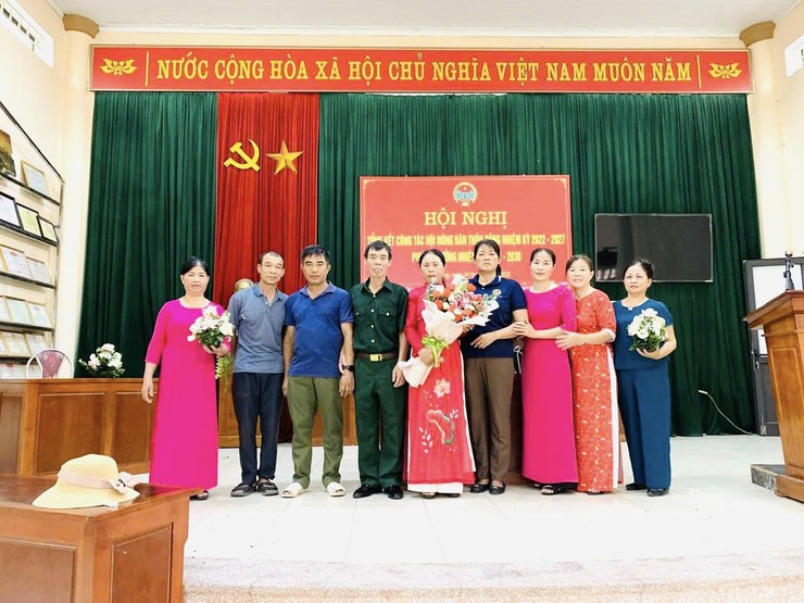29/29 chi hội nông dân tổ chức thành công Hội nghị chi hội tiến tới Đại hội đại biểu Hội Nông dân xã Nội Bài lần thứ I- Ảnh 1.