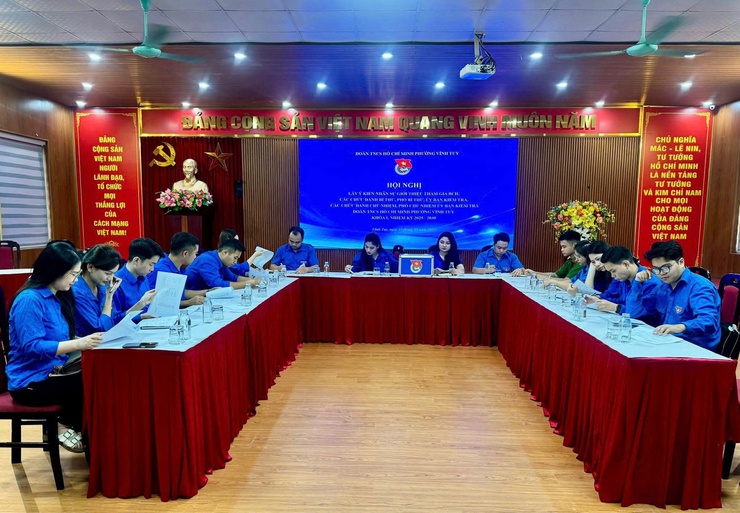 HỘI NGHỊ LẤY Ý KIẾN NHÂN SỰ GIỚI THIỆU THAM GIA CÁC CHỨC DANH CHỦ CHỐT, CHUẨN BỊ CHO ĐẠI HỘI ĐẠI BIỂU ĐOÀN TNCS HỒ CHÍ MINH PHƯỜNG VĨNH TUY KHOÁ I, NHIỆM KỲ 2025 - 2030.- Ảnh 1.