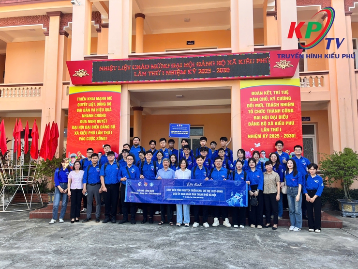 11 Tổ chuyển đổi số cộng đồng xã Kiều Phú đồng loạt hỗ trợ người dân nâng cao kỹ năng ứng dụng công nghệ số- Ảnh 1.