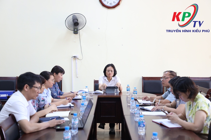 UBND xã Kiều Phú họp triển khai phân công nhiệm vụ Đoàn kiểm tra công vụ năm 2025- Ảnh 1.