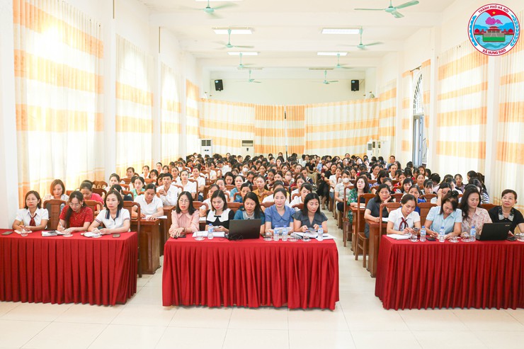 UBND Xã Hưng Đạo Tổ Chức Hội Nghị Tập Huấn Công Tác An Toàn Thực Phẩm Tại Bếp Ăn Tập Thể Trường Học Năm 2025- Ảnh 1.