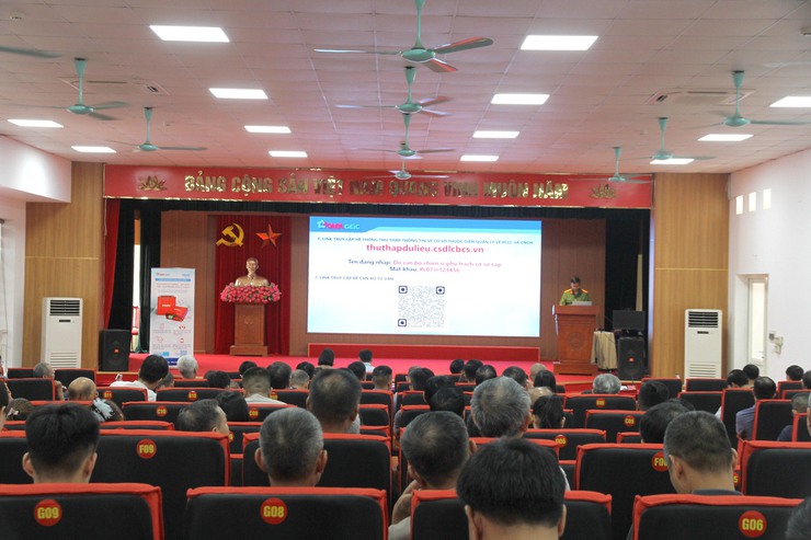 Phường Xuân triển khai hướng dẫn cơ sở trang bị, kết nối thiết bị truyền tin báo cháy và khai báo, cập nhật thông tin, dữ liệu của cơ sở lên phần mềm khai báo của hệ thống- Ảnh 2.