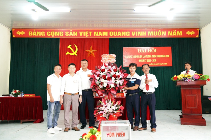 Câu lạc bộ bóng đá lão tướng thôn Long Châu Sơn Đại hội nhiệm kỳ 2025 – 2030- Ảnh 2.