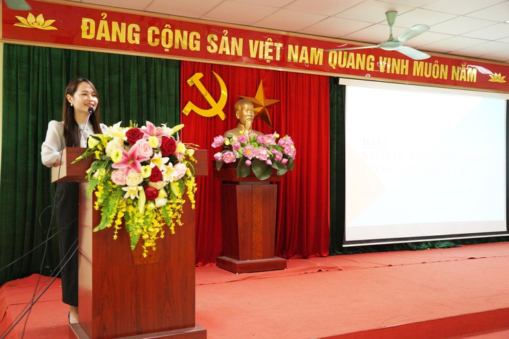 Trung tâm Chính trị khu vực Chương Mỹ khai giảng lớp bồi dưỡng nhận thức về Đảng  đợt 3 năm 2025- Ảnh 3.