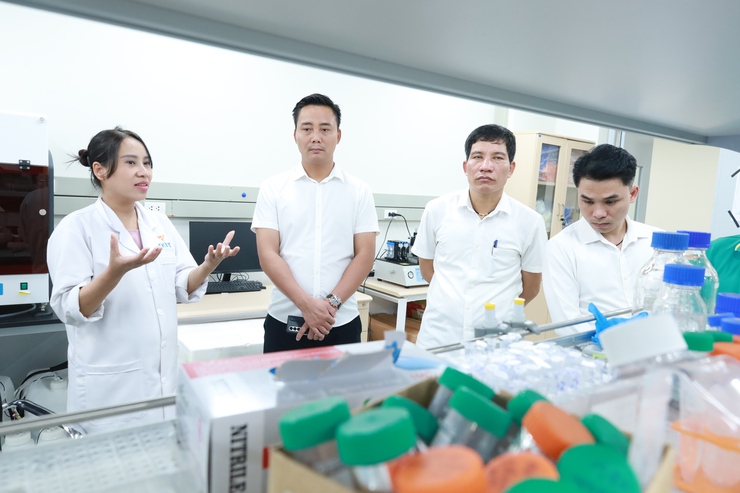 Xã Minh Châu tăng cường hợp tác phát triển nông nghiệp công nghệ cao gắn với du lịch trải nghiệm- Ảnh 4.