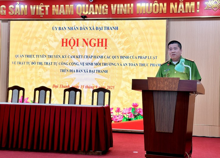 Xã Đại Thanh tổ chức hội nghị quán triệt, tuyên truyền, ký cam kết chấp hành các quy định của pháp luật về trật tự độ thị, trật tự công cộng, vệ sinh môi trường và an toàn thực phẩm trên địa bàn xã- Ảnh 5.