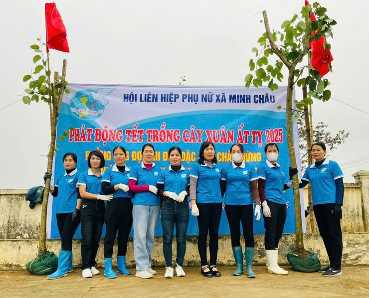 PHỤ NỮ MINH CHÂU: ĐOÀN KẾT, SÁNG TẠO, CHUNG SỨC XÂY DỰNG XÃ XANH - VĂN MINH - HẠNH PHÚC- Ảnh 5.
