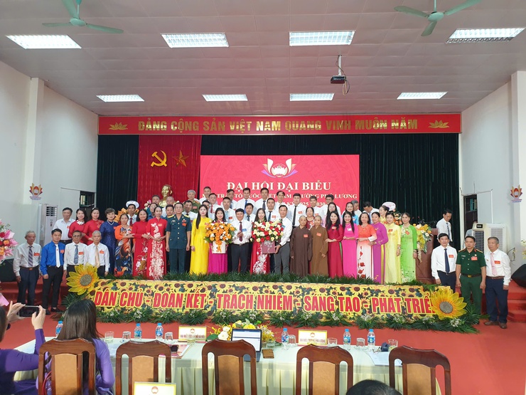 Ủy ban MTTQ Việt Nam phường Phú Lương tổ chức thành công Đại hội Đại biểu lần thứ I, nhiệm kỳ 2025 - 2030.- Ảnh 5.