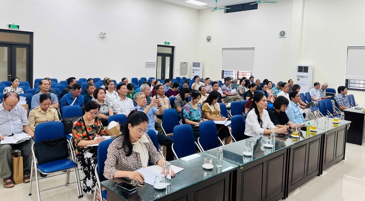PHƯỜNG LÁNG TỔ CHỨC HỘI NGHỊ TẬP HUẤN VÀ TRIỂN KHAI CÔNG TÁC PHỔ CẬP GIÁO DỤC MẦM NON CHO TRẺ EM 5 TUỔI, PHỐ CẬP GIÁO DỤC TIỂU HỌC, PHỔ CẬP GIÁO DỤC TRUNG HỌC CƠ SỞ VÀ XÓA MÙ CHỮ NĂM 2025- Ảnh 5.