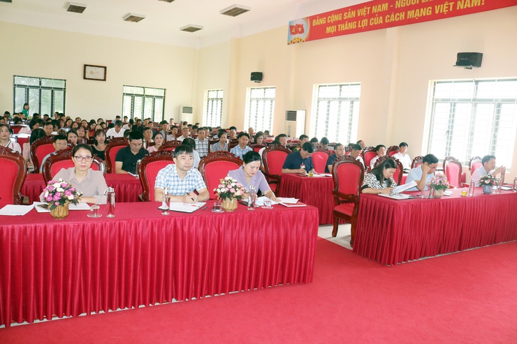 Xã Hòa Phú tham dự trực tuyến Hội nghị toàn quốc quán triệt 4 Nghị quyết của Bộ Chính trị- Ảnh 3.