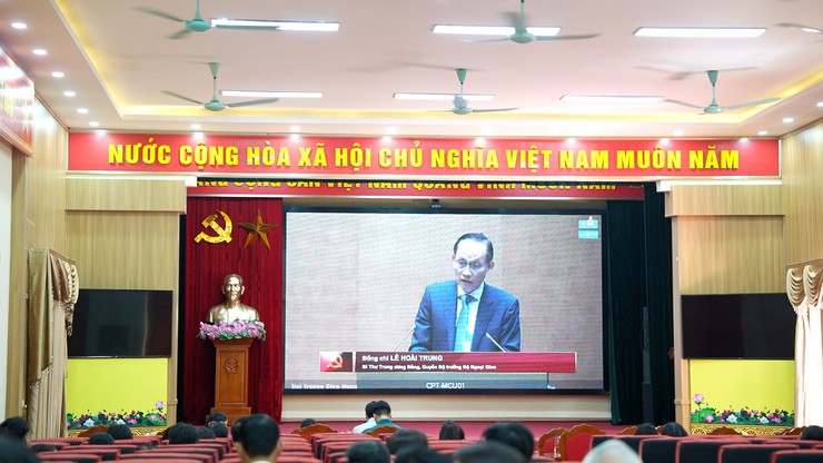 Hội nghị triển khai 4 nghị quyết trong tâm của Bộ Chính trị- Ảnh 5.
