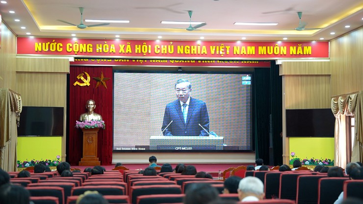 Hội nghị triển khai 4 nghị quyết trong tâm của Bộ Chính trị- Ảnh 9.