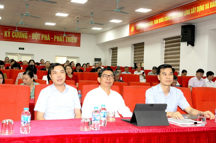 Sáng 16-9, diễn ra hội nghị toàn quốc quán triệt 4 nghị quyết của Bộ Chính trị- Ảnh 2.