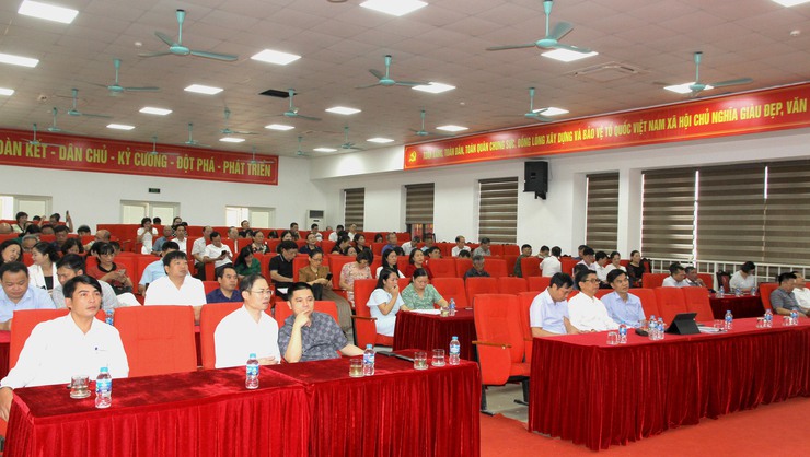 Sáng 16-9, diễn ra hội nghị toàn quốc quán triệt 4 nghị quyết của Bộ Chính trị- Ảnh 1.
