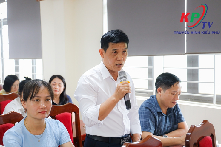UBND xã Kiều Phú tổ chức hội nghị triển khai, hướng dẫn quản lý thu chi và thực hiện nhiệm vụ năm học 2025- 2026 đối với các cấp học trên địa bàn- Ảnh 3.