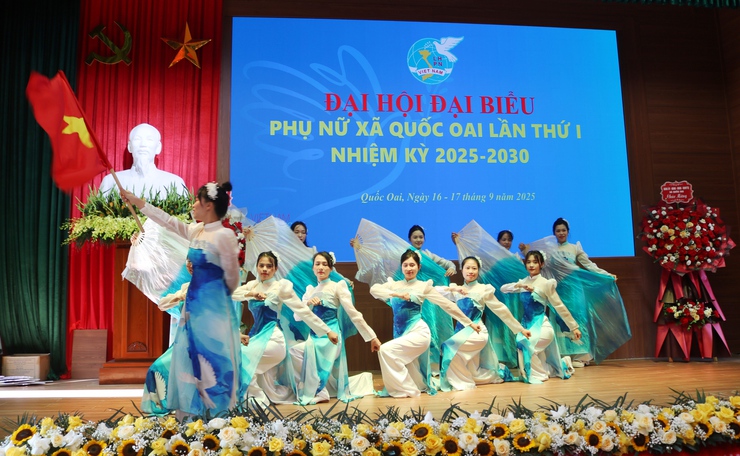 Hội LHPN xã Quốc Oai phát huy truyền thống đoàn kết, sáng tạo, xây dựng xã Quốc Oai giàu đẹp, văn minh, hiện đại trong thời kỳ mới- Ảnh 22.