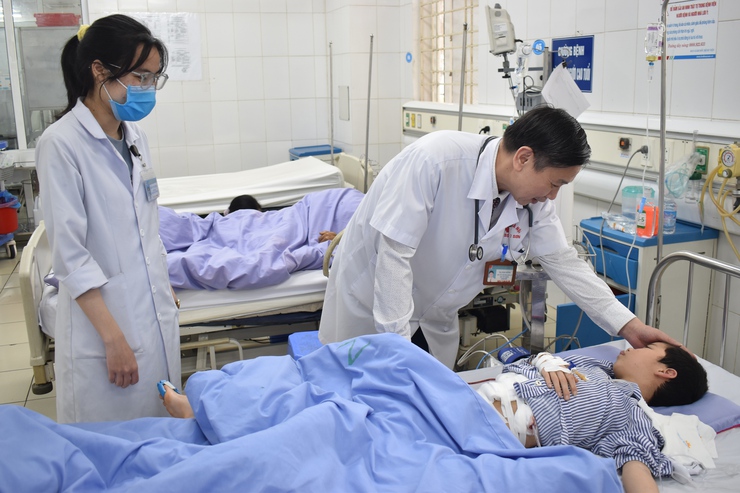 Người lãnh đạo phải có trách nhiệm đối  nhân viên và có cái tâm với người bệnh- Ảnh 2.
