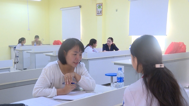 Trung tâm Công tác Xã hội và Quỹ Bảo trợ trẻ em Hà Nội tổ chức trang bị kỹ năng sống cho trẻ em tại Trường THCS Phương Tú- Ảnh 2.