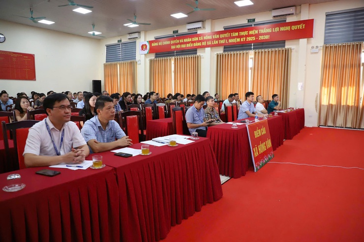 HỘI NGHỊ TOÀN QUỐC QUÁN TRIỆT, TRIỂN KHAI THỰC HIỆN 4 NGHỊ QUYẾT CỦA BỘ CHÍNH TRỊ- Ảnh 2.