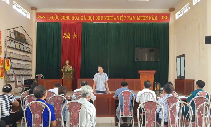 CHỦ TỊCH UBND XÃ NỘI BÀI HỒ VIỆT HÙNG LÀM VIỆC VỚI THÔN ĐÔNG VÀ THÔN ĐOÀI- Ảnh 1.