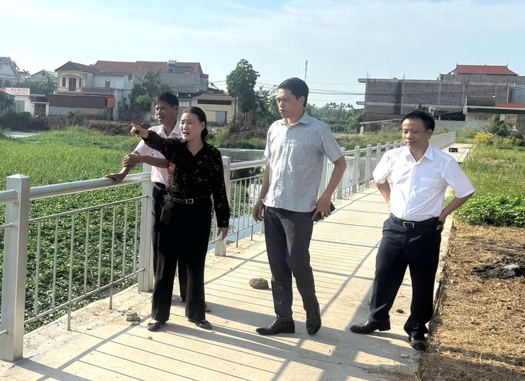 CHỦ TỊCH UBND XÃ NỘI BÀI HỒ VIỆT HÙNG LÀM VIỆC VỚI THÔN ĐÔNG VÀ THÔN ĐOÀI- Ảnh 5.