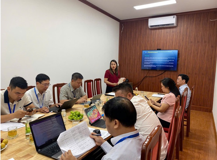 Thường trực Hội đồng nhân dân phường Giám sát việc tiếp công dân, giải quyết khiếu nại, tố cáo của công dân và việc giải quyết kiến nghị cử tri của Ủy ban nhân dân phường Long Biên- Ảnh 2.