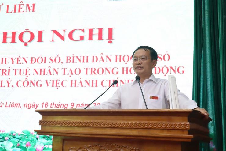 Tập huấn chuyển đổi số, Bình dân học vụ số và Ứng dụng trí tuệ nhân tạo trong hoạt động quản lý và công việc hành chính- Ảnh 3.