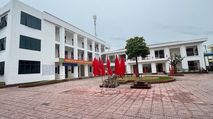 Tam Hưng quyết liệt xử lý "vùng lõm" sóng di động, bảo đảm hạ tầng số phục vụ chuyển đổi số- Ảnh 1.