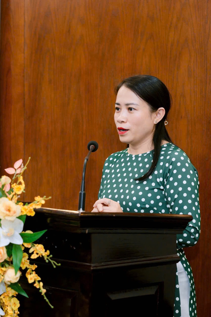 UBND XÃ SÓC SƠN TRAO GIẤY CHỨNG NHẬN KẾT HÔN CÓ YẾU TỐ NƯỚC NGOÀI.- Ảnh 2.
