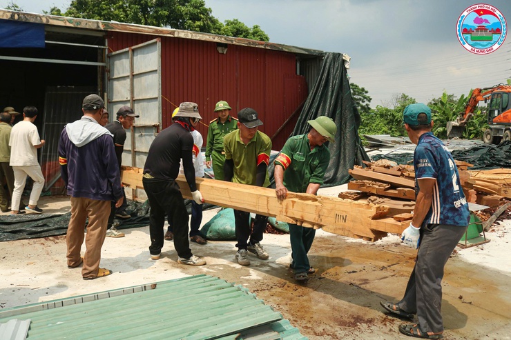 CƯỠNG CHẾ CÁC CÔNG TRÌNH VI PHẠM TRÊN ĐỊA BÀN XÃ HƯNG ĐẠO- Ảnh 6.