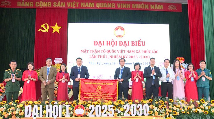 Đại hội Mặt trận Tổ quốc Việt Nam xã Phúc Lộc lần thứ I,

nhiệm kỳ 2025-2030 thành công tốt đẹp- Ảnh 5.