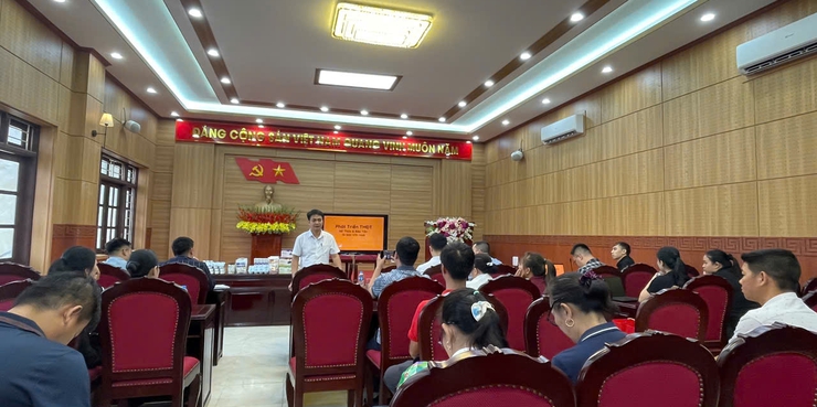 UBND xã Suối Hai gặp mặt các doanh nghiệp ngành sữa  với đại diện Quỹ Bảo tồn Di sản văn hóa Việt Nam- Ảnh 1.