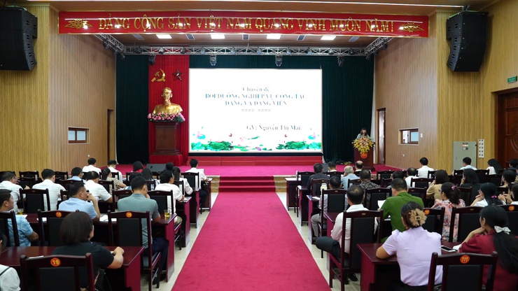 Bồi dưỡng nghiệp vụ công tác Đảng và đảng viên năm 2025- Ảnh 1.