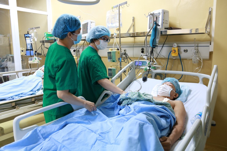 Nghị quyết số 72/-NQ/TW: Giải pháp đột phá, tăng cường bảo vệ, chăm sóc và nâng cao sức khỏe nhân dân- Ảnh 2. Nghị quyết số 72/-NQ/TW: Giải pháp đột phá, tăng cường bảo vệ, chăm sóc và nâng cao sức khỏe nhân dân- Ảnh 2.