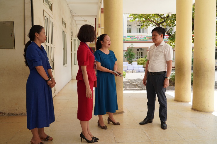 Đồng chí Phó Chủ tịch UBND xã Phạm Anh Tuấn chủ trì đoàn Đoàn kiểm tra công tác triển khai ăn bán trú tại các Trường Tiểu học trong địa bàn xã- Ảnh 6.