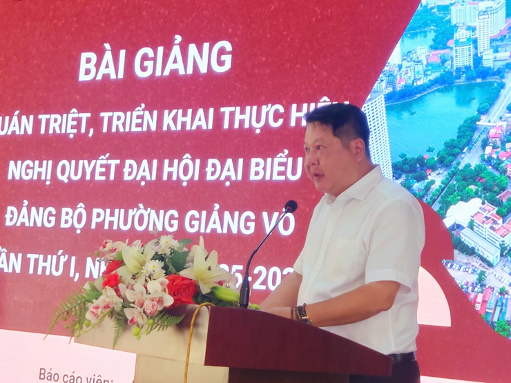 Đảng ủy phường Giảng Võ quán triệt Nghị quyết Đại hội Đảng bộ phường lần thứ I, khơi dậy ý chí hành động trong toàn Đảng bộ- Ảnh 1.